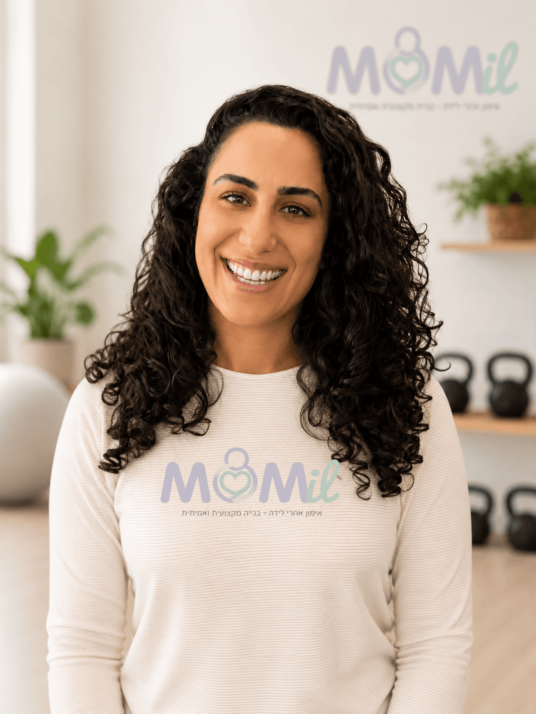 טליה בן סניור, המאמנת הראשית של momit סטודיו